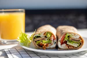 wraps, tomato, vegetables-6738161.jpg